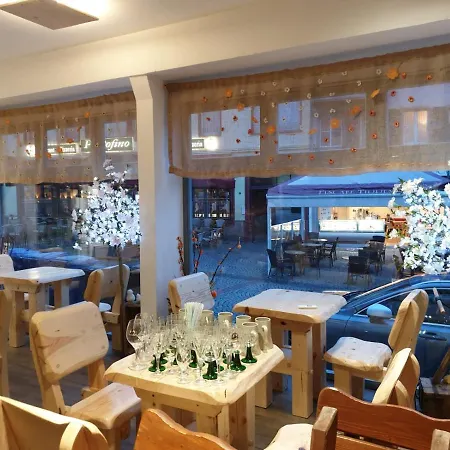Edelweiss - Bayerischer Hof * 吕德斯海姆